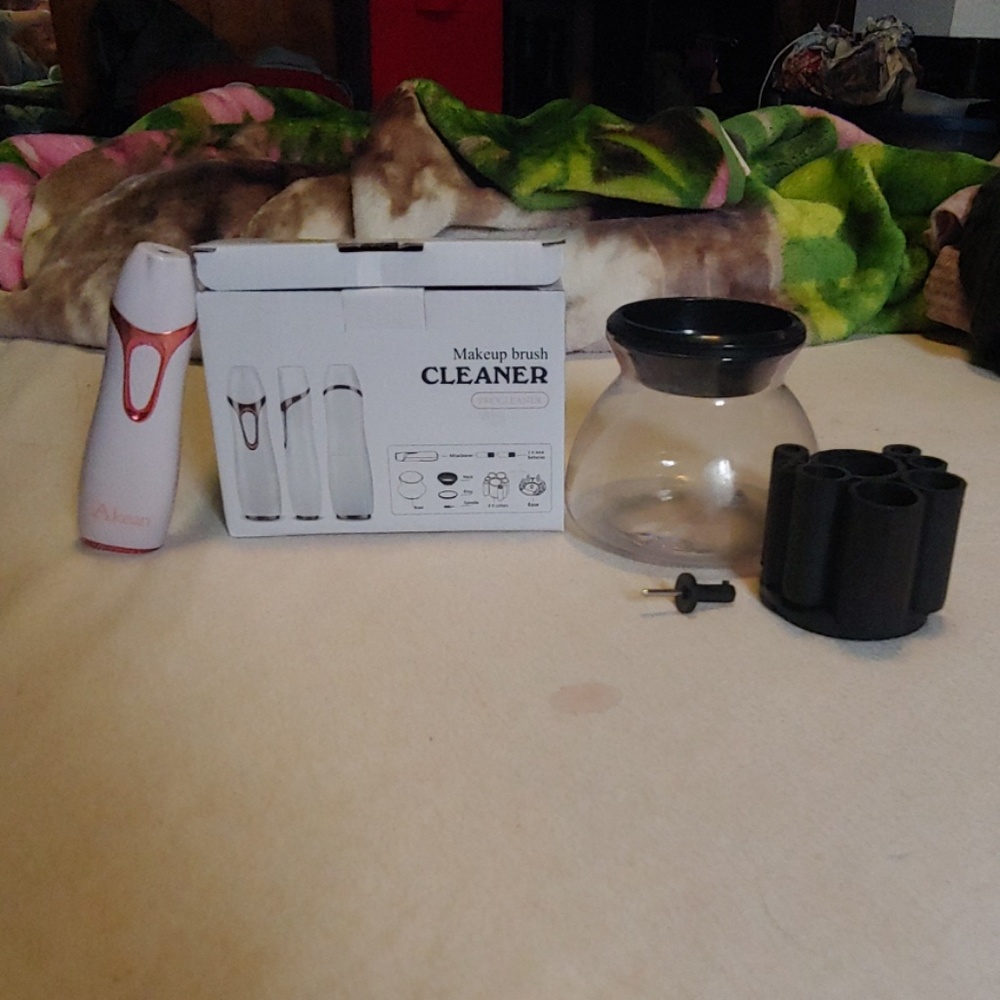 electric Makeup brush cleaner